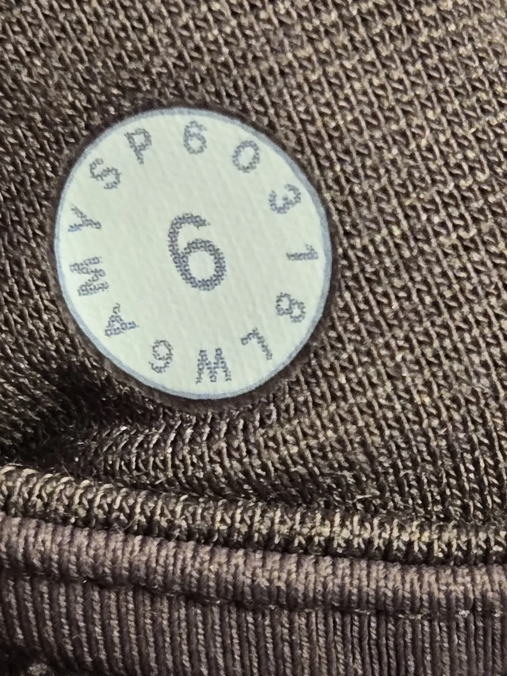 lululemon athletica Cropped Pants in Burgundy with Silver Logo Small 6